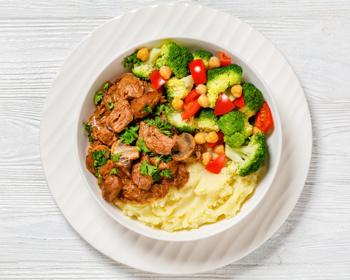Beef Tips Mashed Potatoes and Vegetables
